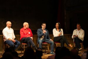 Jason Barnard at Roam's "The Office of Tomorrow" launch - live in London! and part of the Panel Discussion