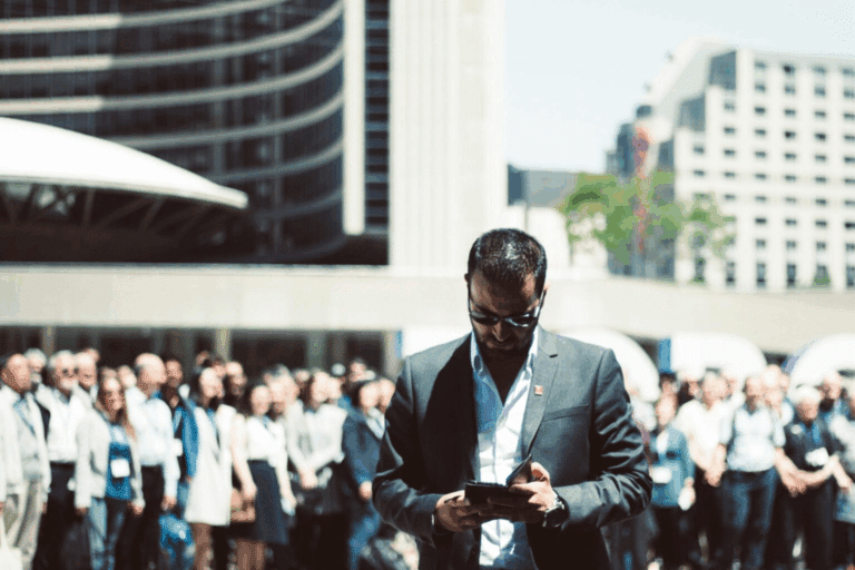 Featured Image for 20 Unconventional Ways to Stand Out in a Crowded Market